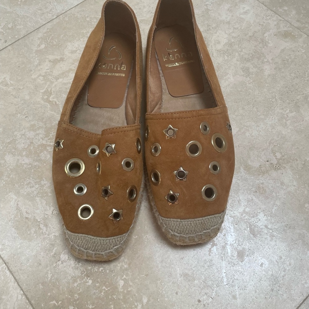 Kanna Brown Espadrilles with Metallic Details